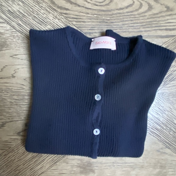 Baby Mara size 5 sweater - Picture 5 of 9